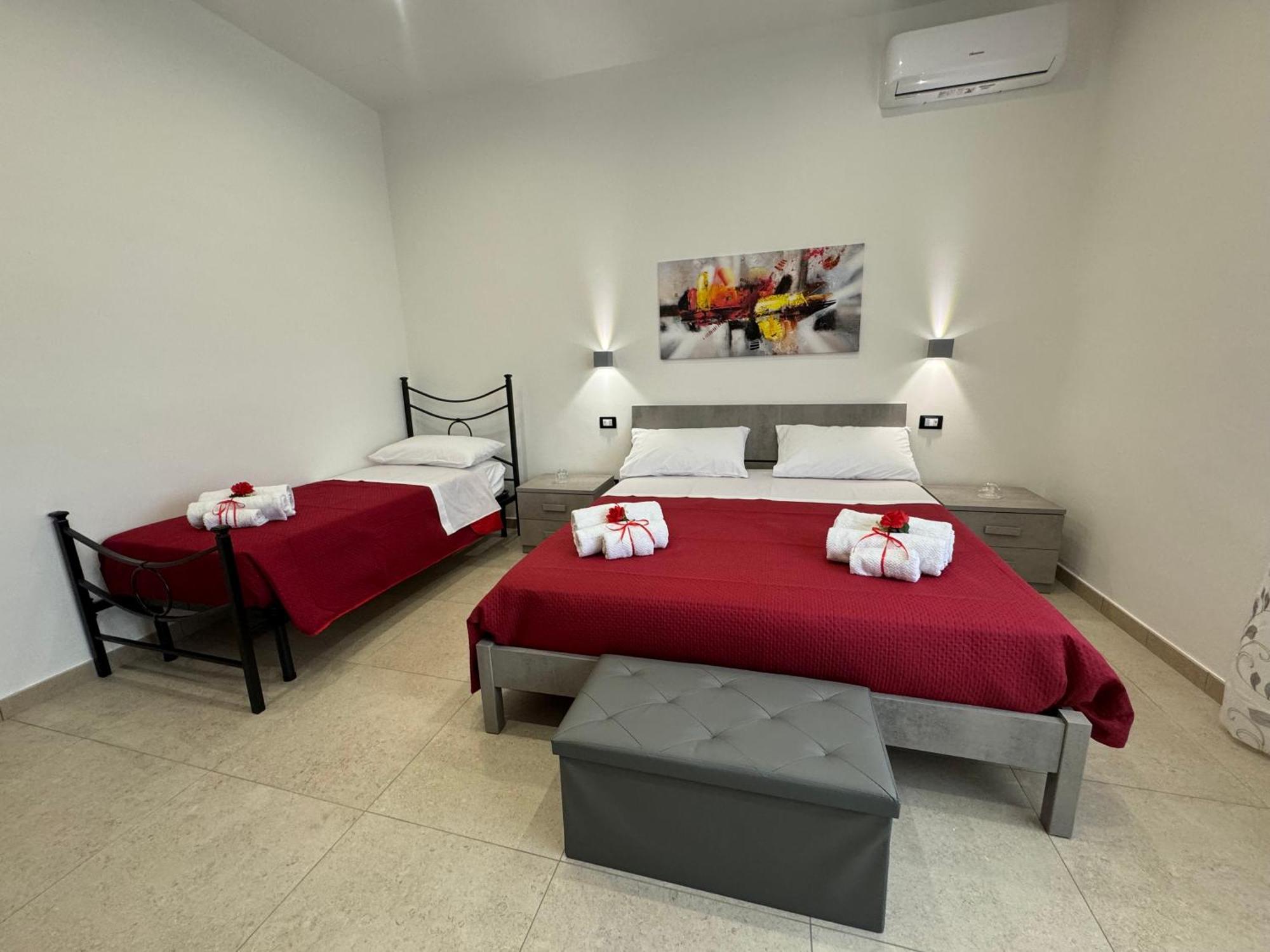 Casa Vacanze La Perla Rara Таранто Экстерьер фото